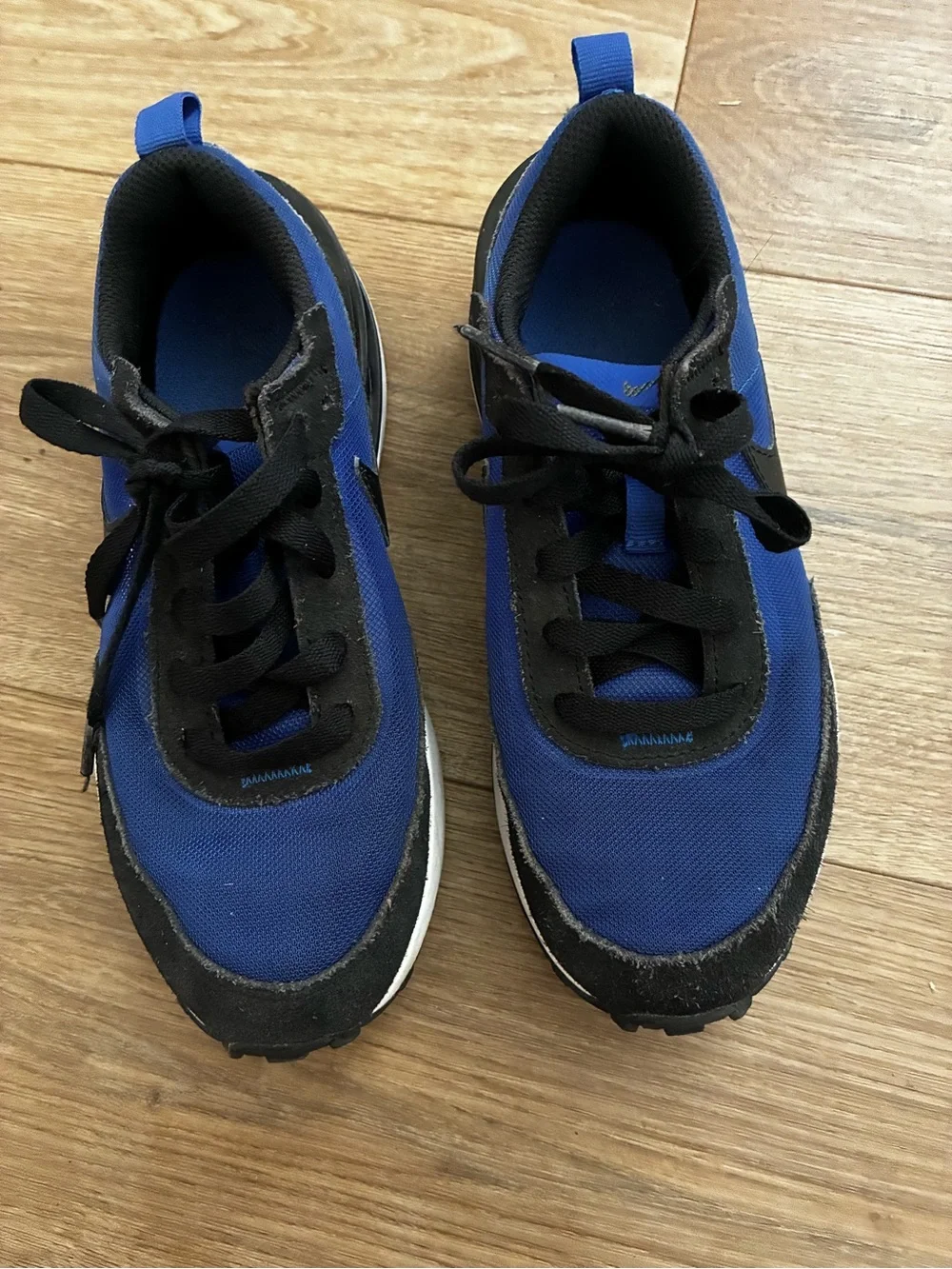 Nike Kids Blue and Black Athletic Shoes